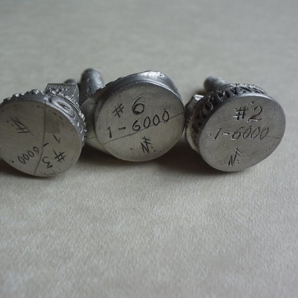 3 Miniature Pewter Handcrafted Canadian Lighthouses Signed by Artist - Picture 5 of 9